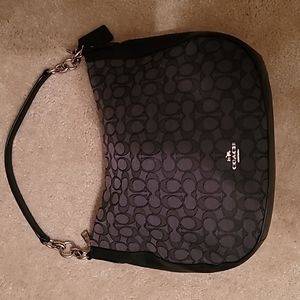 Coach Signature Jacquard Hobo